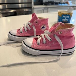 Pink Toddler converse chucks 7c (toddler/infant)